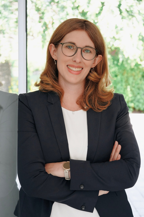 Rechtsanwältin Stefanie Straub Portrait